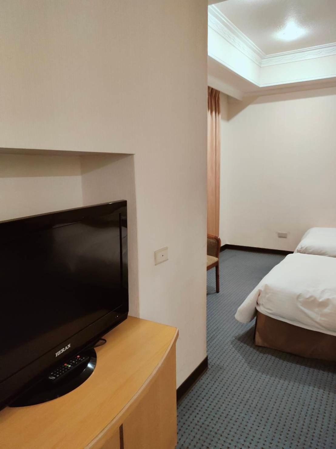 Champion Hotel Taipei Exterior photo