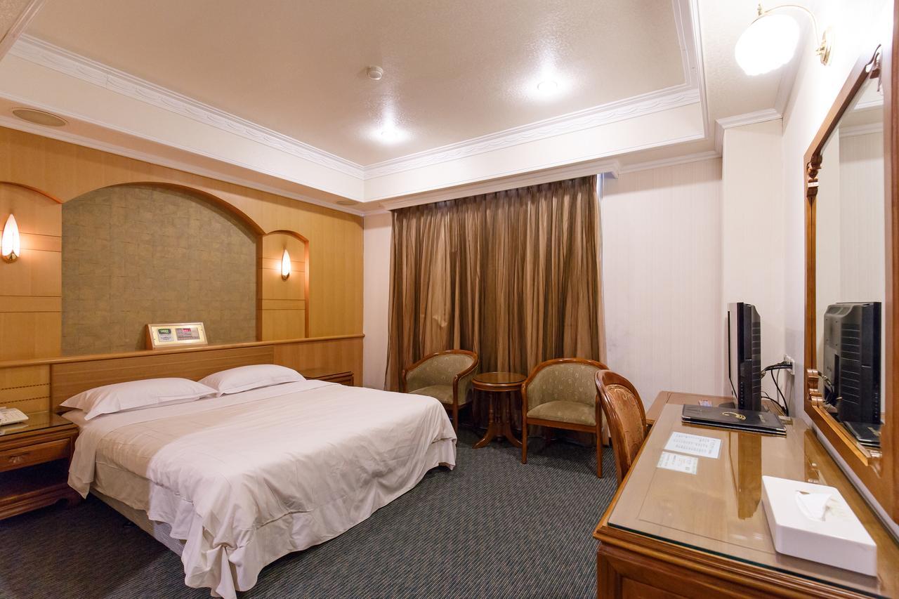 Champion Hotel Taipei Exterior photo